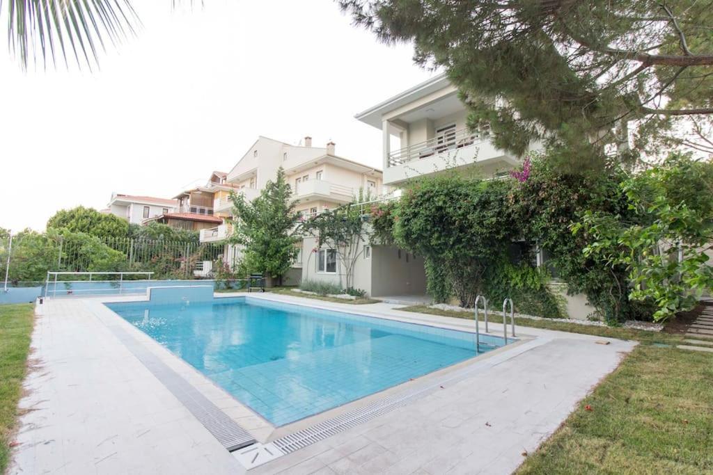 Spacious Exquisite 5Br Villa With Private Pool Ayvalik Exterior photo